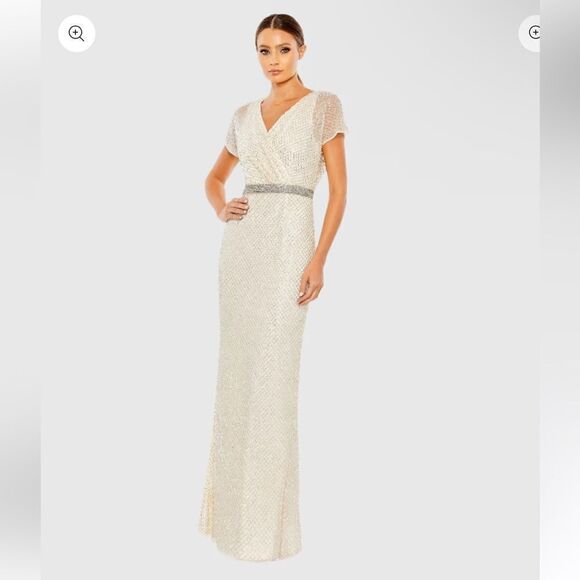 Mac Duggal Beaded Short Sleeve Column Gown nude silver wedding party 93678 Sz 8 - Picture 1 of 16